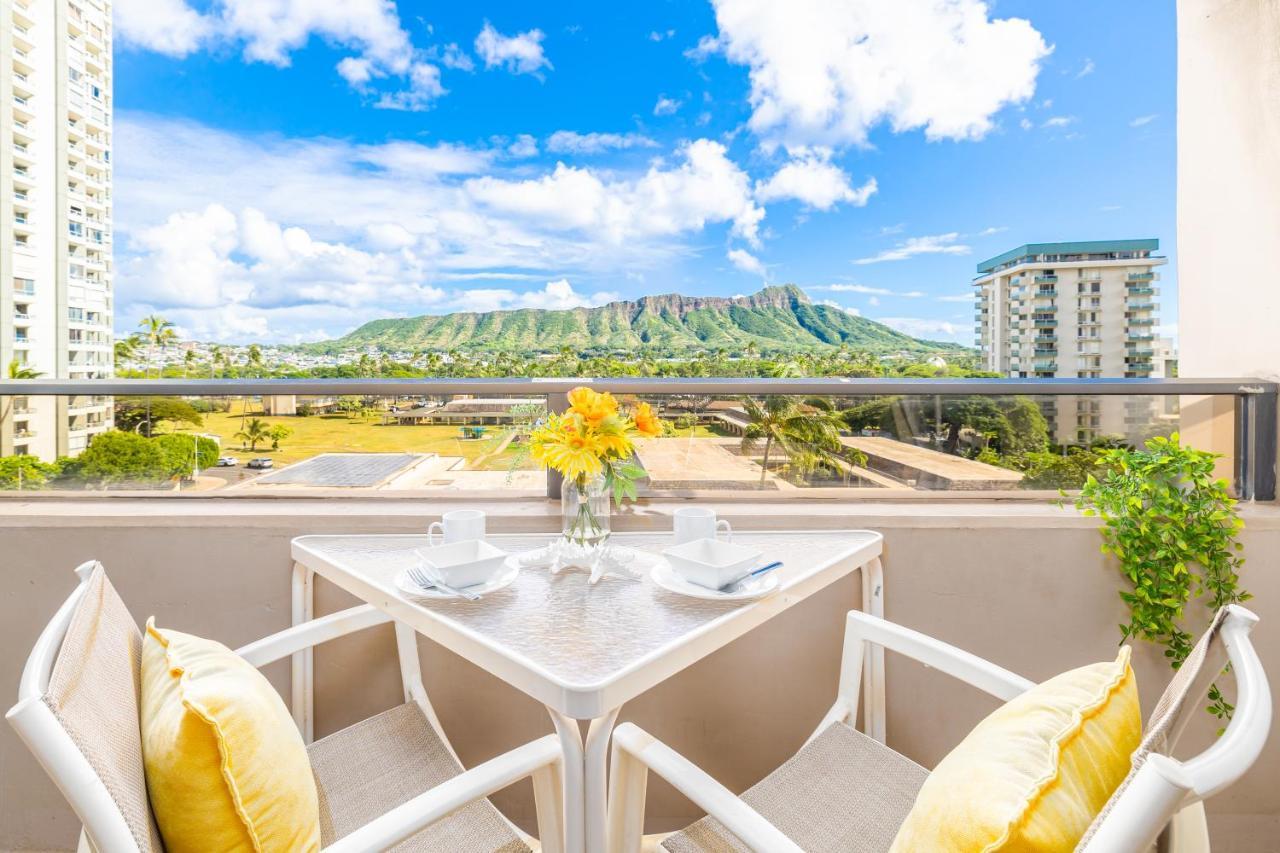 Great Diamond Head Views, 2Br Condo With Free Parking! Гонолулу Екстер'єр фото